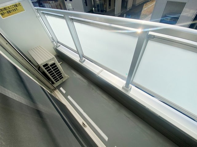 リブリ・トーカクWARABIのバルコニー