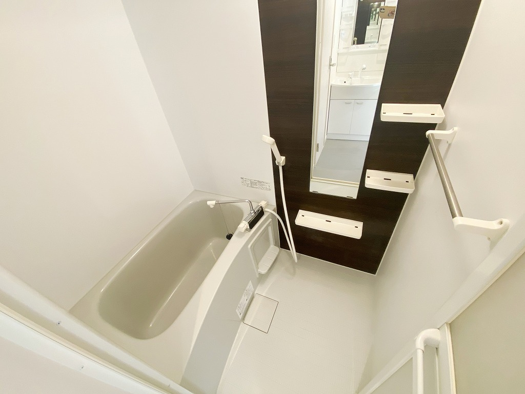 リブリ・トーカクWARABIの浴室