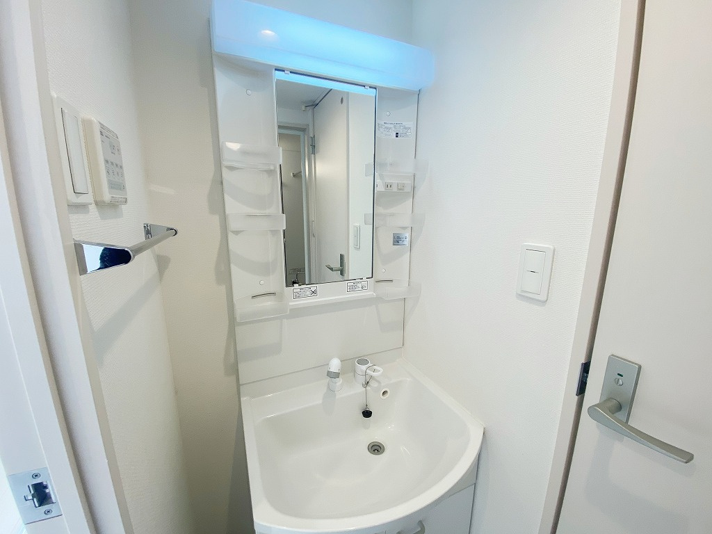 リブリ・トーカクWARABIの洗面所