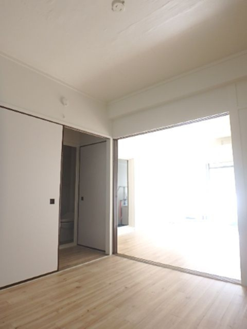 ビレッジハウス安倍2号棟の洋室|イメージ102号室の写真