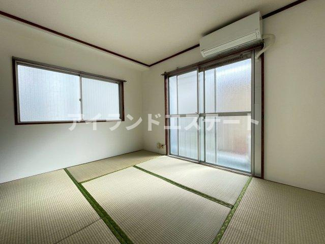 ブルービラ　駅近　陽当たり良好　角部屋の居間・リビング