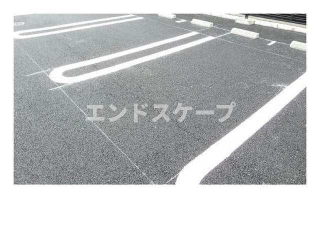 ルストパラディ　久留馬の駐車場|高崎、前橋のお部屋探しはエンドスケープまで！お客様の理想お聞かせ下さい♪
