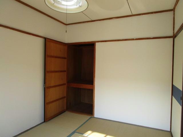 若草401マンションの居間・リビング