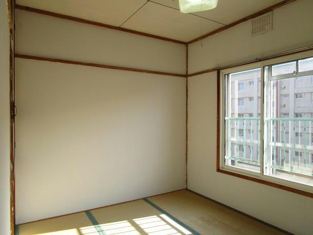 若草401マンションの居間・リビング