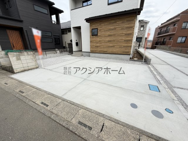 入間市大字下藤沢・全2棟　新築一戸建　1号棟　の駐車場|並列駐車2台可能です