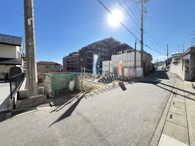 入間市大字下藤沢・全2棟　新築一戸建　1号棟　の前面道路含む現地写真|2026年1月8日撮影