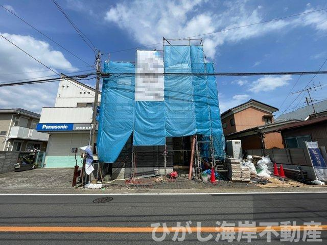 藤沢市高倉　新築戸建　全２棟の前面道路含む現地写真|4月24日撮影　建築中　