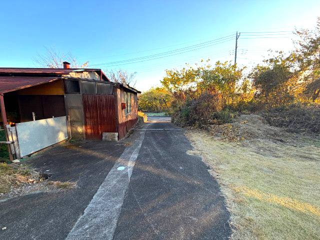 【前面道路含む現地写真】 | 安中市簗瀬　畑付き戸建