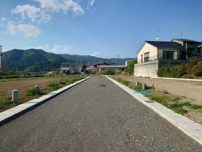 【前面道路含む現地写真】 | 山科区四ノ宮奈良野町　売地（建築条件付き）