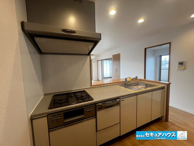 サンクレイドル東海グランデのキッチン|【キッチン】
◆◆対面式のオープンキッチンは、家事をしながら家族の様子が一目でわかる安心＆便利設備♪