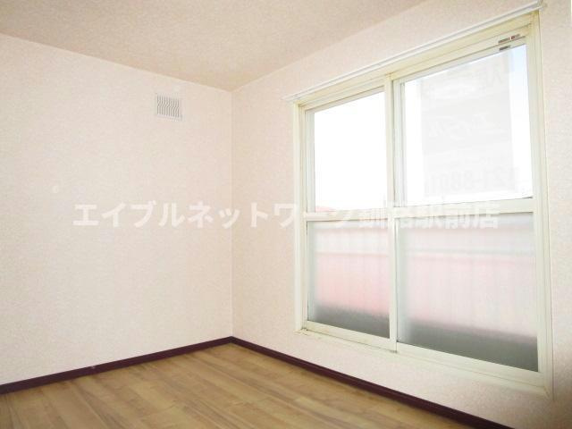 コーポ和 （武佐）の洋室