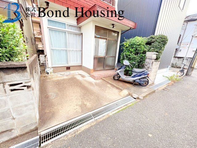 山陽「林崎松江海岸駅」徒歩7分の好立地物件　貴崎5丁目　築50年の駐車場