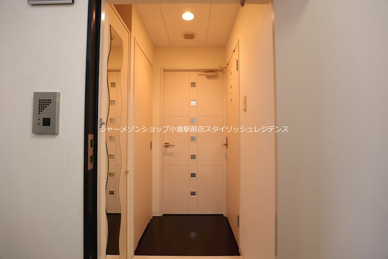 NO.71オリエントトラストタワーの玄関