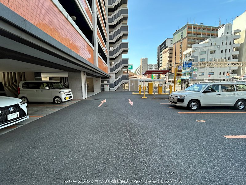 No.65 クロッシングタワーORIENT BLD.の駐車場