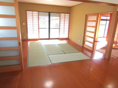 【内装】 | 【再生住宅】甲斐市竜王 | 過ごしやすい室内です