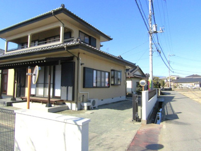 【前面道路含む現地写真】 | 【再生住宅】甲斐市竜王 | 前面道路含む現地写真です
