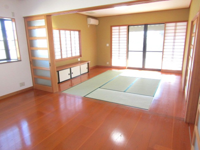 【キッチン】 | 【再生住宅】甲斐市竜王 | キッチンでお料理をお楽しみください