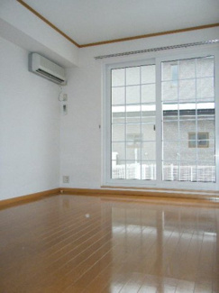 【内装】 | メゾンパラディ | 明るい室内です