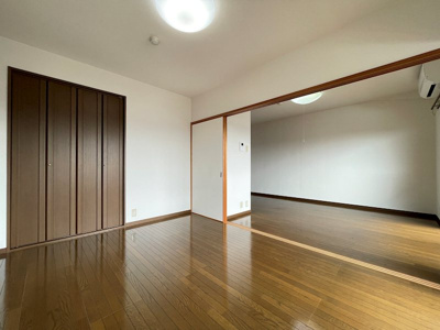 【内装】 | カラサティード