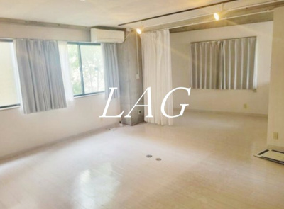 【居間・リビング】 | メゾン千早 | 洋室のお部屋です。