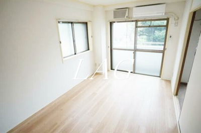 【居間・リビング】 | 東山コーポ | 洋室のお部屋です。