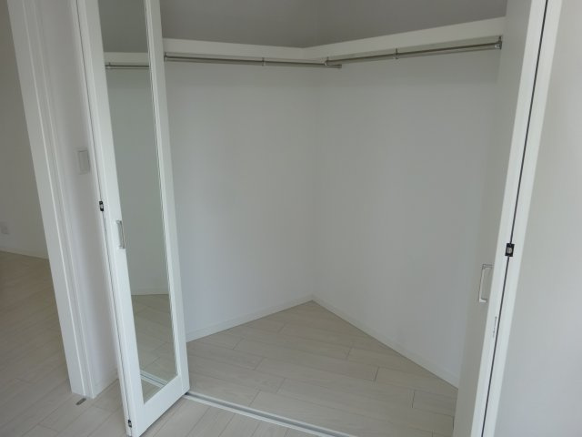 GKレジデンス清荒神の収納