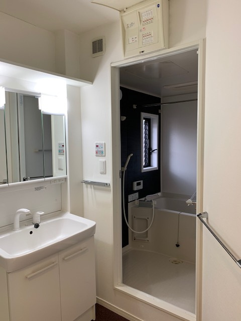 GKレジデンス清荒神の洗面所