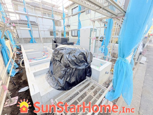 【サンスターホーム】青梅市末広町１丁目　新築1邸の玄関