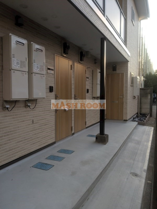 ジュライの玄関