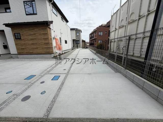 入間市大字下藤沢・全2棟　新築一戸建　2号棟　の駐車場|縦列駐車3台可能です