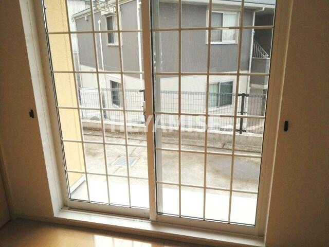 クレメント・ヒルＢ棟の庭