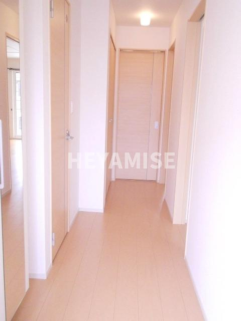 クレメント・ヒルＢ棟の玄関