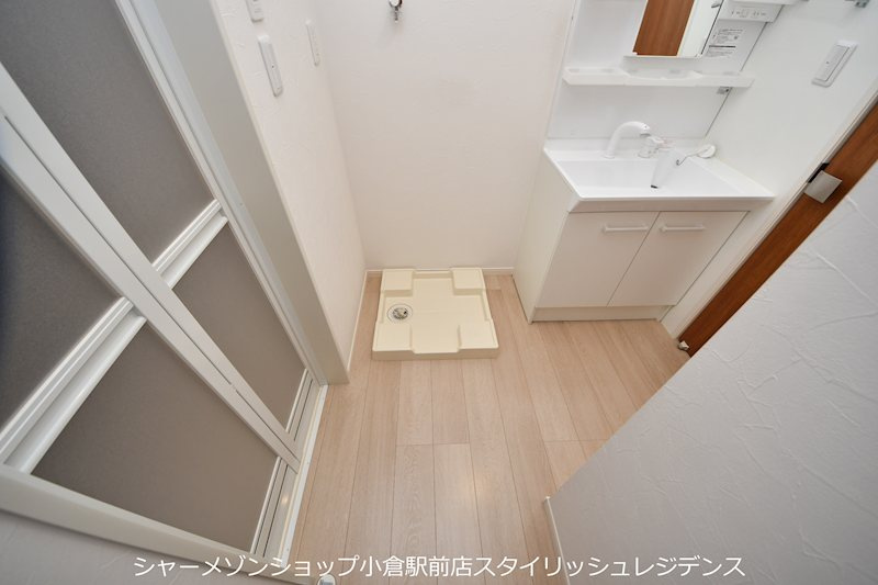 ブランシェ三萩野の洗面所