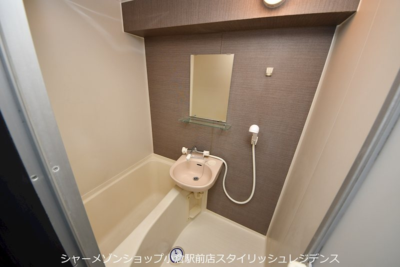 リファレンス南小倉の洗面所|※イメージ写真となるため、現況と異なる場合は現況を優先します