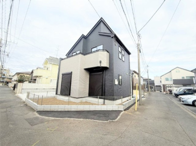 【外観】 | 【仲介手数料２８０万円が無料！】■狛江駅８分■東南角地■車２台