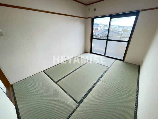 弁天ヒルズの和室|※同間取りの別の階のお部屋の画像です※現況を優先します