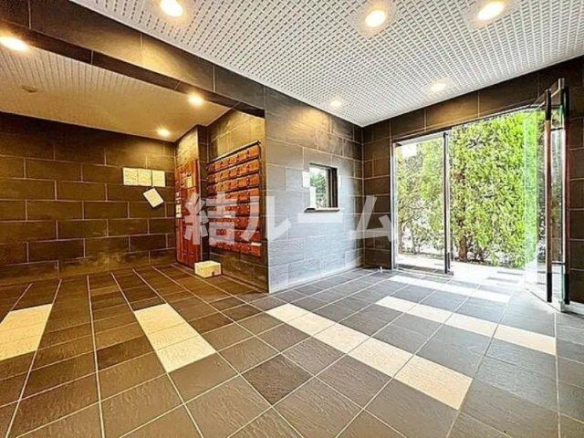 板橋区宮本町の賃貸マンションのエントランス