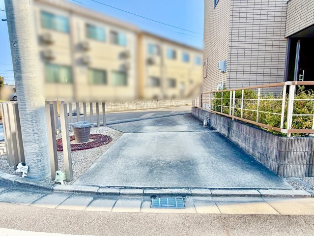 日進市東山五丁目戸建の駐車場|駐車スペース