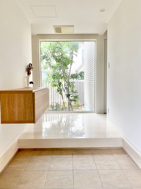 日進市東山五丁目戸建の玄関|毎日通る玄関はこちらです