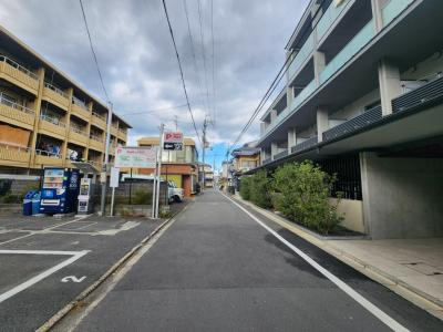 CREST TAPP京都二条の周辺|前面道路