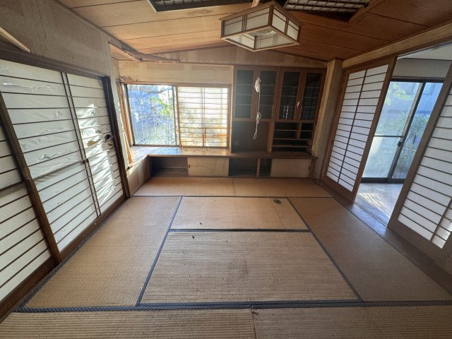 金沢市長坂3丁目　中古戸建の和室