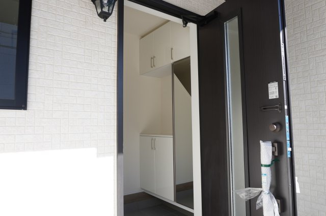 草加市西町 新築分譲住宅 全2棟 A号棟の駐車場