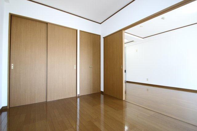 パークサイドハイツタケノヤの洋室|別号室の参考写真です。