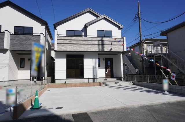 草加市西町 新築分譲住宅 全2棟 B号棟の外観