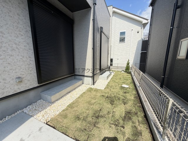 東村山市廻田町4丁目・全1棟　新築一戸建　～全室南向き～の庭