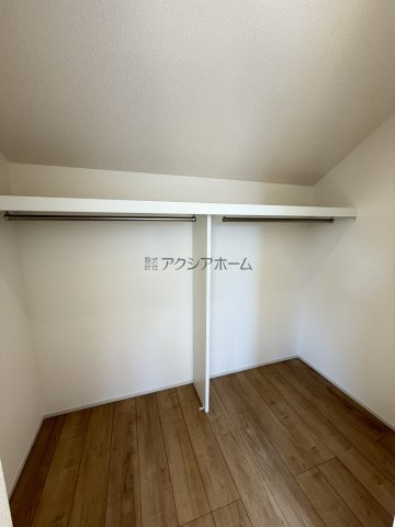 東村山市廻田町4丁目・全1棟　新築一戸建　～全室南向き～の収納|洋室8帖WIC