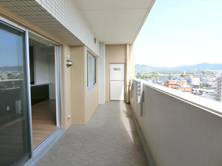 ポーラスター野中町のバルコニー|陽当たり良好なバルコニーです