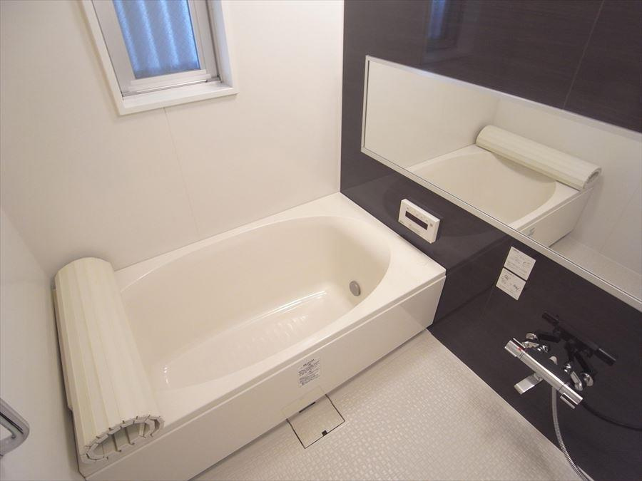 ポーラスター野中町の浴室|きれいなお風呂です