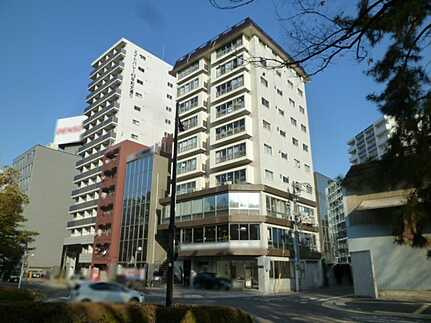 ブルーシャトービルの外観