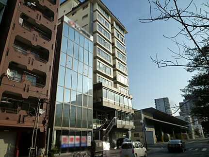 ブルーシャトービルの外観